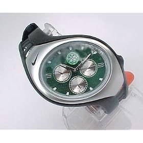NIKE CELTIC Football Club TRIAX SWIFT 31- WATCH . Man's size.