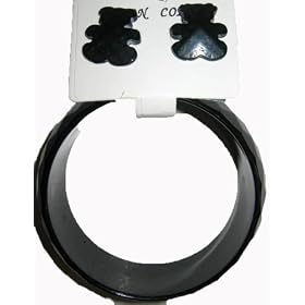 Saka's Black / White Acrylic Earrings And Bangle Set
