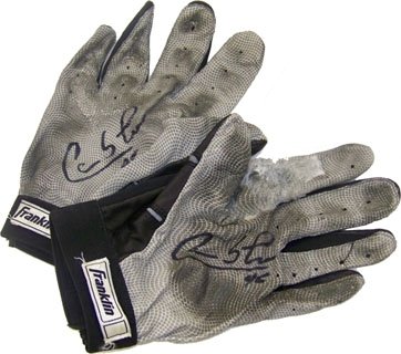 Carlos Lee Autographed/Hand Signed 2007 Game Used Houston Astros Black Batting Gloves