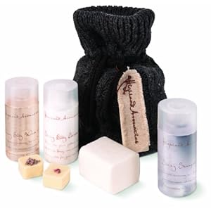 Scottish Fine Soaps Highland Aromatics Woolly Bathers Bag Gift Set with Body Wash, Body Lotion, 100g Soap and 2 x Bath Melts 80g