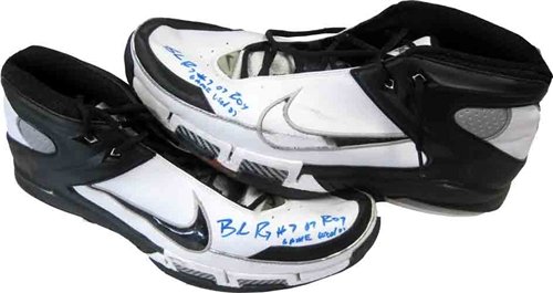 Brandon Roy Autographed/Hand Signed 2007 Game Used Portland Trail Blazers Black / White Shoes