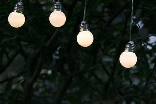 Solar Stringlight with 15 Round Bulbs Warm White for Gardens,homes,outdoor,christmasparty