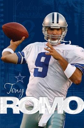 (22x34) Dallas Cowboys (Tony Romo Throwing Football) Sports Poster Print