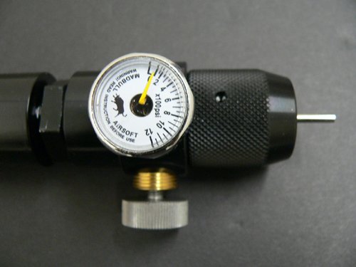 Mad Bull Co2 Charger w/ Regulator