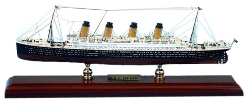 titanic toy ship