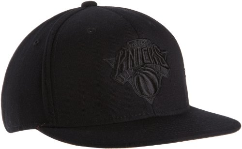 NBA Men's New York Knicks Black Flat Brim Flex Hat - Tt77Z, Large/X-Large , Black