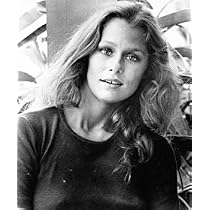 LAUREN HUTTON 11X14 B&W PHOTO
