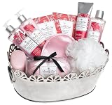 Review Upper Canada Soap & Candle  / Upper Canada Soap & Candle Freshly Cut Poppy And Pummelo Platinum Elegance Gift Basket