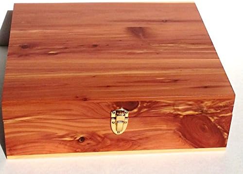 Cedar Essence Sweater/Storage Box with Lid and Clasp 14
