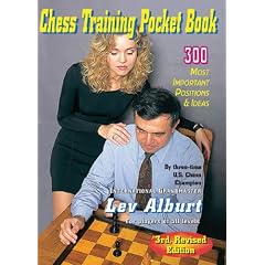 Chess Training Pocket Book: 300 Most Important Positions & Ideas (Comprehensive Chess Course Series)