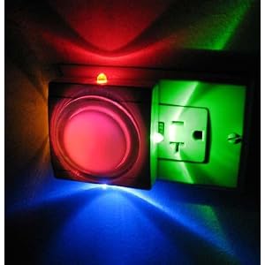 Long-Lasting-Led-Night-Light-Includes-Photo-Sensor-So-it-Only-Lights-Up-in-the-Dark-