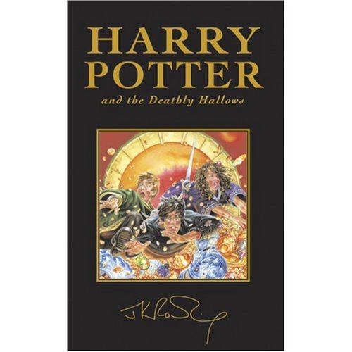 Harry Potter and the Deathly Hallows (Book 7) Deluxe