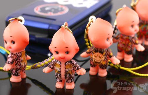 Cover image : 刺青キューピー携帯ストラップ(お腹:もみじ/背中:般若)