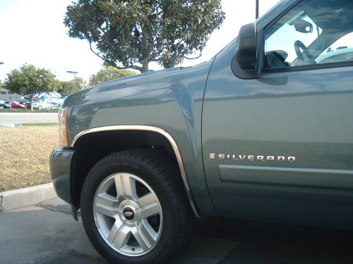 Stainless Steel Fender Trim For Chevrolet 1500/2500 Silverado 2007 New Body Style (Set of 4)