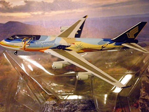Singapore Airlines Boeing 747-400 (412) (tropical megatop colors Color scheme) 1:500 Scale Precision Die-cast model by Star Jets with display stand