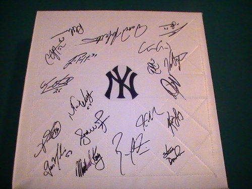 2010 NEW YORK YANKEES TEAM SIGNED AUTOGRAPHED BASEBALL BASE COA CURTIS GRANDERSON,RUSSELL MARTIN + PROOF PHOTO