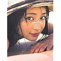 広瀬すずさんのフォトブック「 17才のすずぼん。」が3月19日に発売（表紙画像）