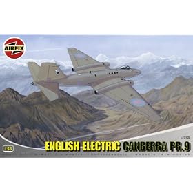 Airfix A10103 English Electric Canberra PR9 1:48 Scale Military Aircraft Series 10 Model Kit