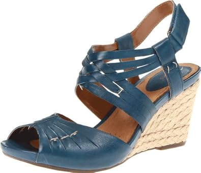 clarks liya bevin flip flops