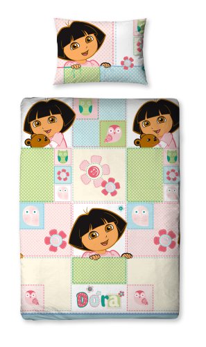 Character World 135 x 200 cm Dora the Explorer Buttons Single Rotary Duvet Set