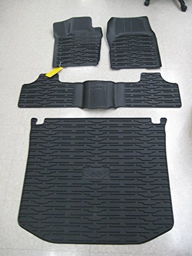 feature 2013-2015 Jeep Grand Cherokee Front/Rear Slush Mats and Cargo Liner Combo