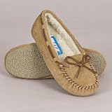 Tamarac by Slippers International 955204 Women’s Molly Pile-Lined Moccasin,Chestnut,8 M US