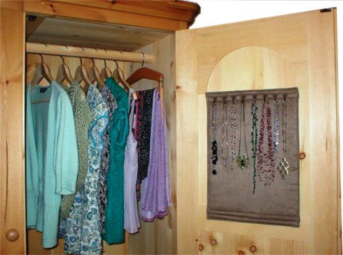 Necklace Hanger