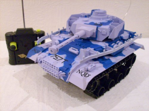 Childrens Toyshop  Toys : Challenger Amphibious Tank - Remote control - Land/Water