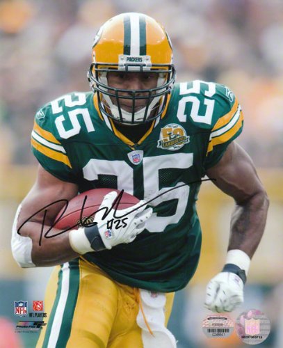 Mounted Memories Green Bay Packers Ryan Grant Autographed 8X10 Photo