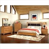 IMAGE OF Drake Caramel Panel Bedroom Set Size: Queen