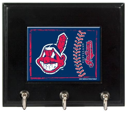 MLB Cleveland Indians Wood Keyhook Rack