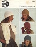 SIRDAR 6197 KNITTING PATTERN : Ladies hats, mittens, scarf