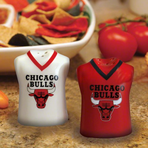 Chicago Bulls Ceramic Jersey Salt and Pepper Shakers