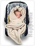 Hoppediz Fleece Einschlagdecke mit Gurtschlitzen f�r Autositze (3- und 5-Punkt) Sand