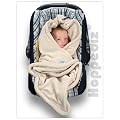 Hoppediz Fleece Einschlagdecke mit Gurtschlitzen f�r Autositze (3- und 5-Punkt) Sand