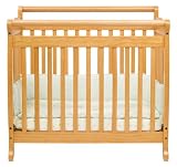DaVinci Emily Mini Crib - Honey Oak
