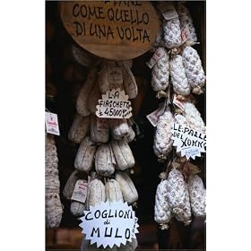 photographie Display of salumi and "Le Palle Del Nonno" (Grandfather's Balls) in a Norcineria. es...