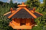 Vogelhaus, Vogelhaeuschen behandelt mit Bitumschindeln und drei Gauben