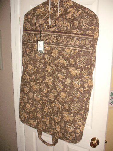 VERA BRADLEY GARMENT BAG in BEAUTIFULL NEUTRAL COLORS in the JAVA BROWN Pattern Adaptable for both Sexes and WILL NOT show soil easily--BRAND NEW with ORIGINAL TAGS Attached. RETIRED and VERY HARD TO FIND