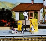 11610 Phone Booth Figure/Accy Set HO