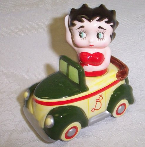 Betty Boop in Her Pepper Set