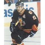 Jarome Iginla Autographed Calgary Flames (Black Jersey) 8x10 Photo