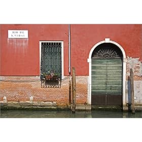 photographie Building facade in Campo San Vidal, San Marco District. est disperible en (L x H): 9...