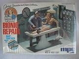 The Bionic Woman Bionic Repair Snap-Together Model Kit with Jaime Sommers (Lyndsay Wagner) and Oscar Goldman