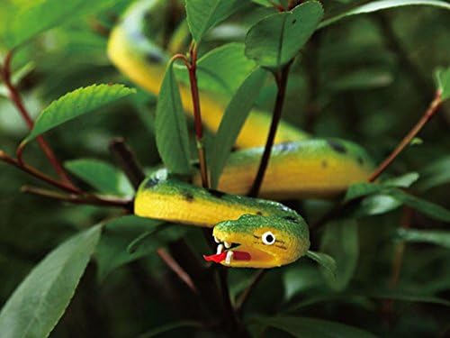 Halloween supplies props Tricky April Fool's Day spoof the whole person Funny toys simulation snake fake snake