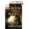 A Room Full of Bones: A Ruth Galloway Mystery