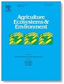 High fluxes but different patterns of nitrous oxide and carbon dioxide emissions from soil in a cattle overwintering area [An article from: Agriculture, Ecosystems and Environment]