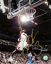 Dwyane Wade Autographed Miami Heat 8x10 Action Photo