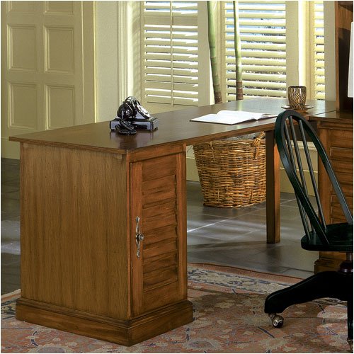 Riverside Furniture 73035 Plantation Key 72" W Peninsula Return Desk in Antique Tobacco Maple