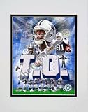 Terrell Owens 2006 Portrait Plus Double Matted 8 X 10 Photograph (Unframed)